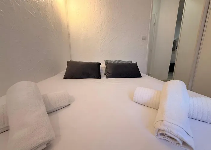아파트 Le Cosy Du Lagon Bleu Fréjus